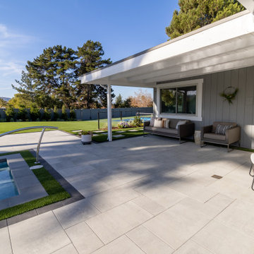 Poway, CA – Covered Patio Lounge with Modern Paver Extension