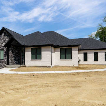 Amazing 2900+ sqft home in Franklin Ohio