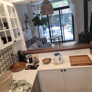 TWO TONE MODERN KITCHEN 1
