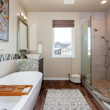 Master Bath - Eagle View at The Lakes