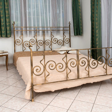 Lucrezia wrought iron bed