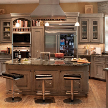 A Kitchen Designed for Entertaining