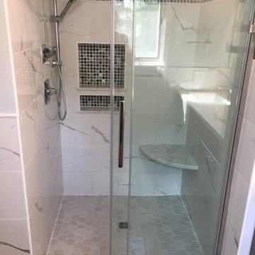 Shower with Tiled Accent Row and Niche