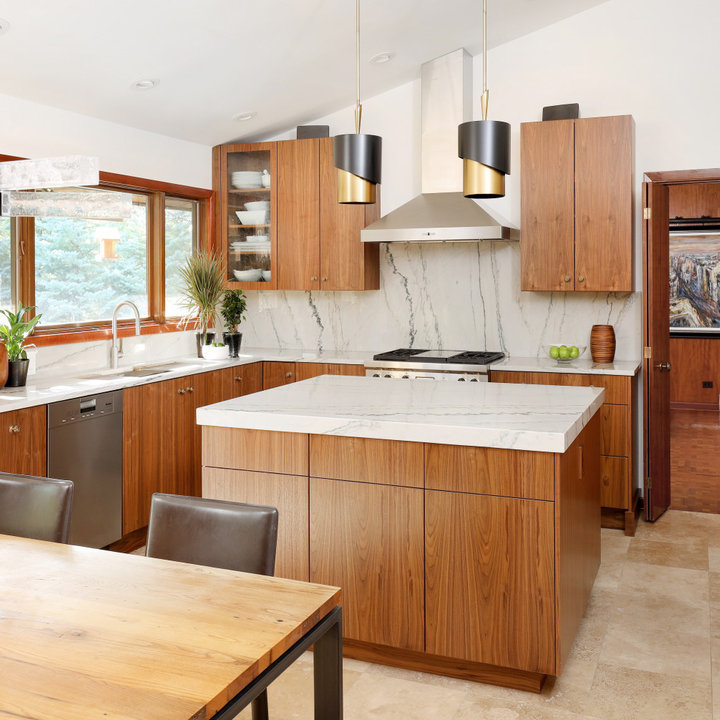 75 Beautiful Kitchen with Travertine Floors Ideas & Designs - August ...