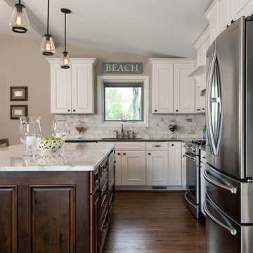 Commerce Township Lakeside Kitchen
