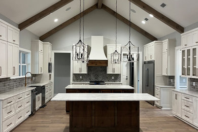 Kitchen - kitchen idea in Little Rock