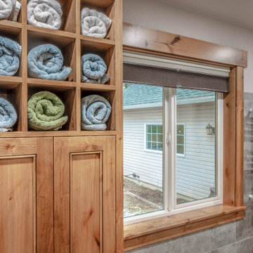 A Symphony of Digital Wellness & Artisan Knotty Alder Craftsmanship