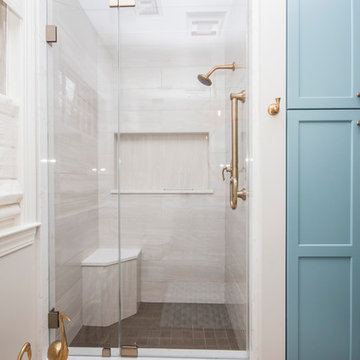 Glamorous and Beautiful Master Bathroom