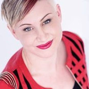 Danielle Maylyn's photo