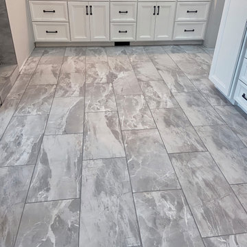 Canby, Oregon - Masterbath