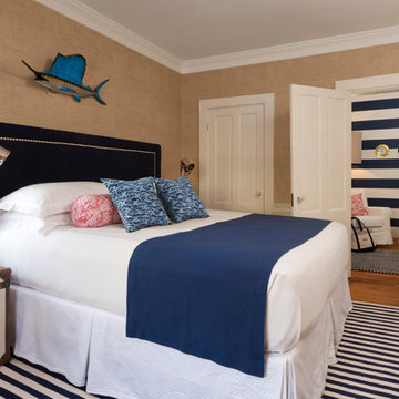 Vineyard Vines Suites