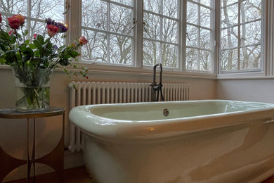 Contemporary bathroom in London.