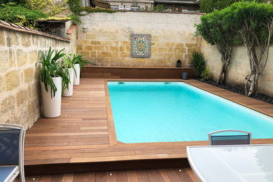 Exemple d'une terrasse moderne.