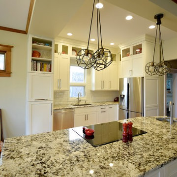 South Pennsylvania - Traditional White Kitchen