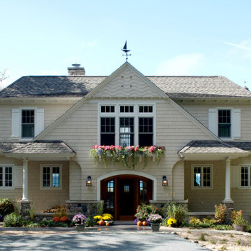 Lakefront Cottage