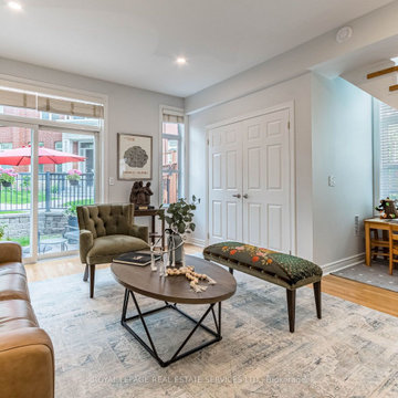 Mixed Vacant and Occupied Staging in Etobicoke