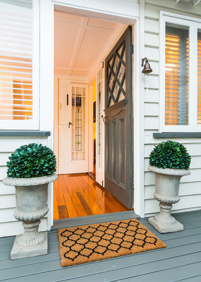 Traditional Entry by Cape Cod Residential