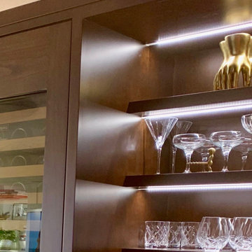 TIBURON DINING & WINE PLEASURE SEATING