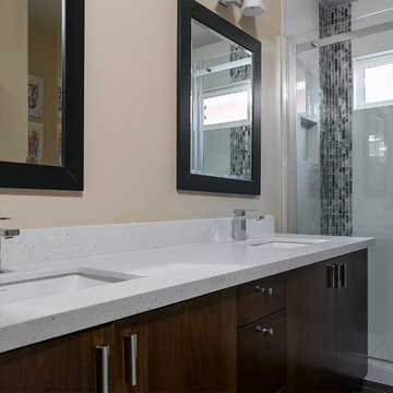 Signal Hill Guest Bathroom