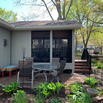 Lee's Summit MO Screened Porch Design