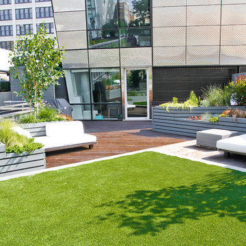 Highline facing roof garden