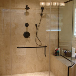 Lakes Pines Lane Residence - Steam Showers
