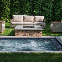 Small Backyard Hottub
