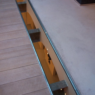 This is an example of a modern basement in Cologne.