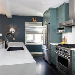 Zephyr Roma Groove Wall - Range Hoods And Vents
