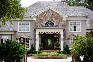Design ideas for a mid-sized traditional exterior in Atlanta.