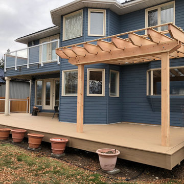 Lakeside Deck & Pergola