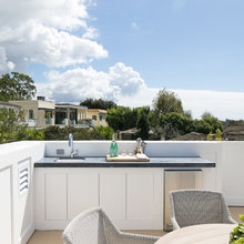 outdoor kitchen