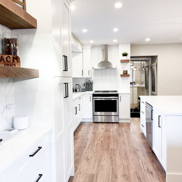 Lake Bonavista | Traditional Kitchen Renovation