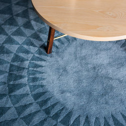 Round Concentric Rug in Pewter & Stone Blue - Area Rugs