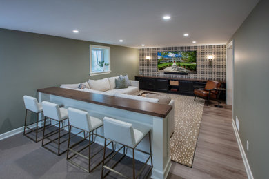 Elegant home design photo in Grand Rapids