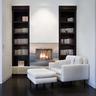 Minimalist home design photo in New York