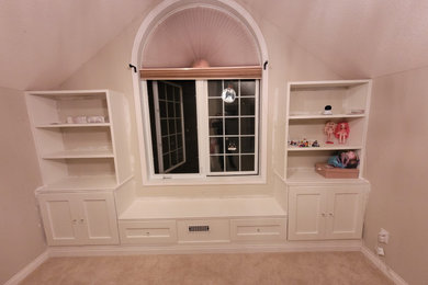 Bedroom Built-In with Bench