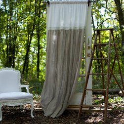 Bella Donna Curtain - Products