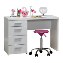 Bella bedroom