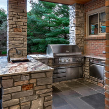 OUTDOOR KITCHENS