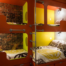 William bedroom
