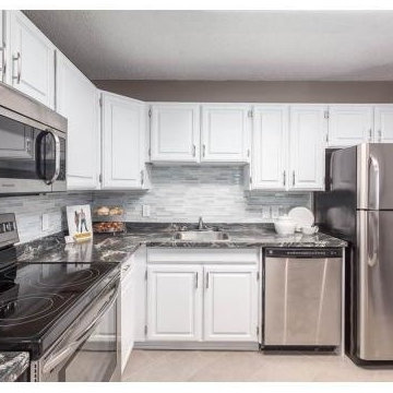 8th Street, New Westminster 2 bedroom condo staging