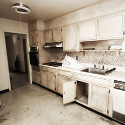 BEFORE - Kitchen Cabinetry