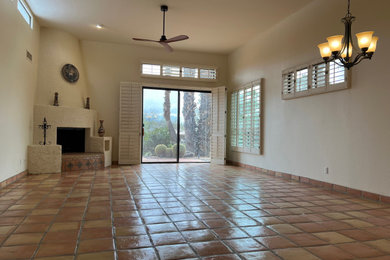 Living room photo in Phoenix