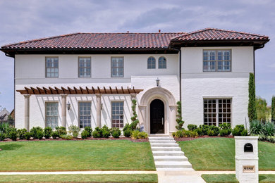 Home design - traditional home design idea in Dallas