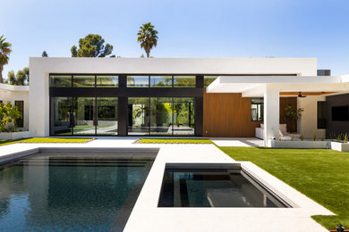 Pool - contemporary pool idea in Los Angeles