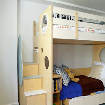 Tribeca; A loft bed with a couch underneath