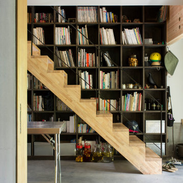 二層分の大容量の本棚