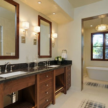 705 Walnut Bathrooms