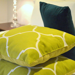 Accessories - Decorative Pillows